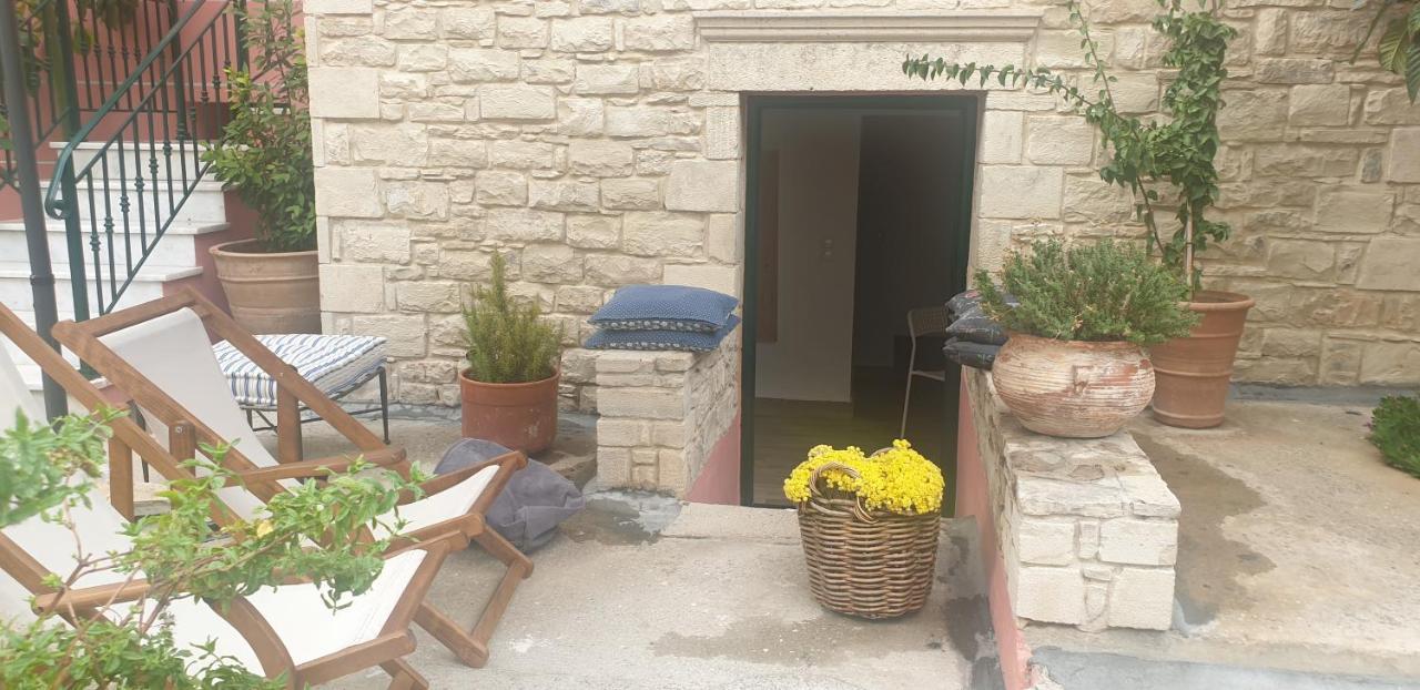 Apartamento Arismari Moírai Exterior foto